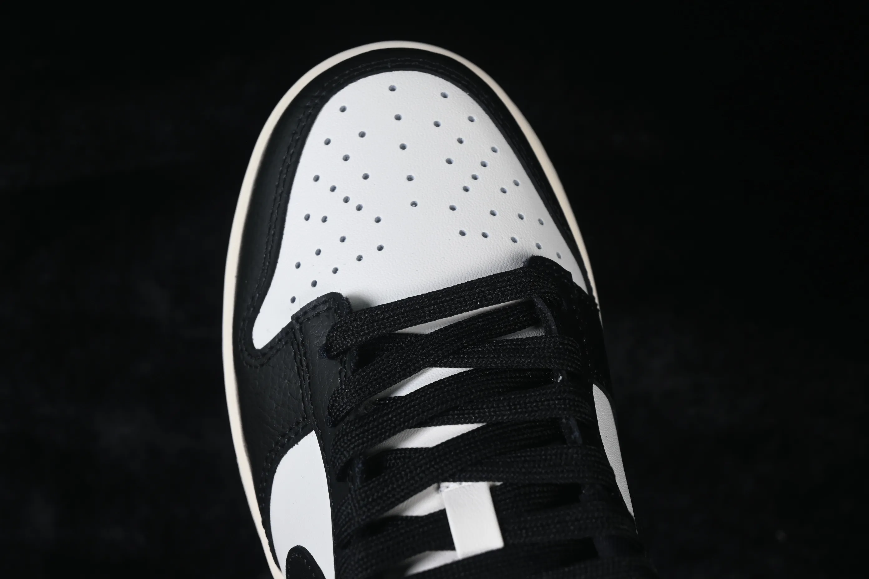 All Categories Nk SB Dunk Series Nk SB Dunk Low Low-top sneakers Nike SB Dunk Low Black and White Panda Low-top casual sneakers HQ7487-100